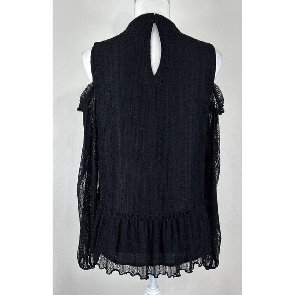 Ro & De Black Lace Cold Shoulder Blouse Size Medium - Picture 3 of 12